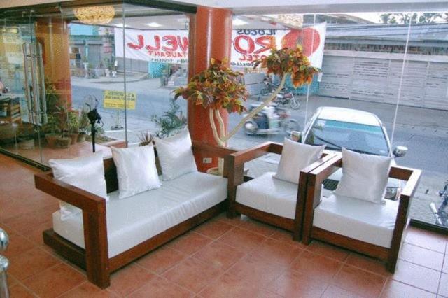 イロコス ローズウェル ホテル&レストラン Ilocos エクステリア 写真